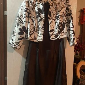 Brown dress with jacket perfect for fall gatherings or weddings. Smoke free hon